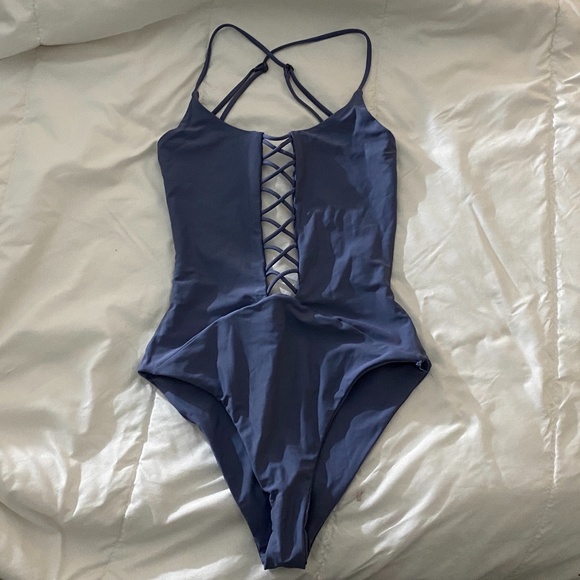Rip Curl Criss-Cross One Piece Swimsuit - Picture 1 of 3